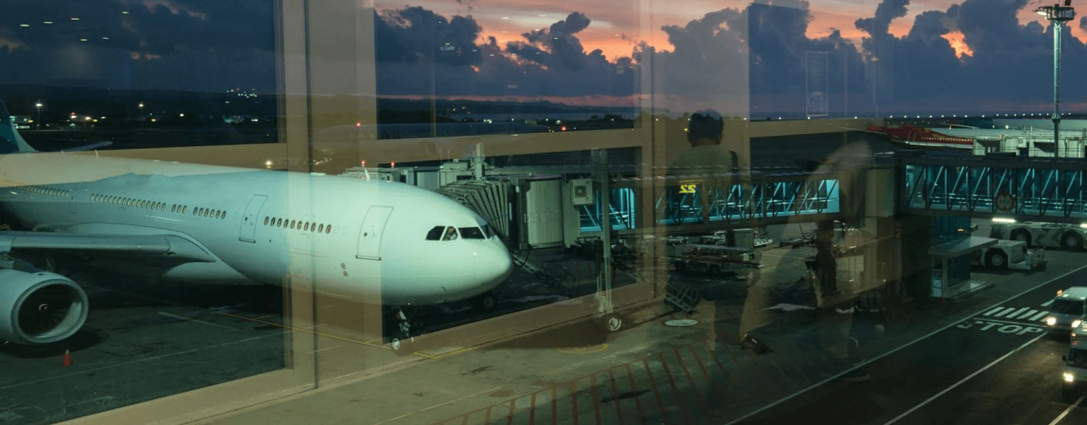 invertir en acciones de aeropuertos, Invertir en acciones de aeropuertos: empresas de aeropuertos, ETFs y claves del sector